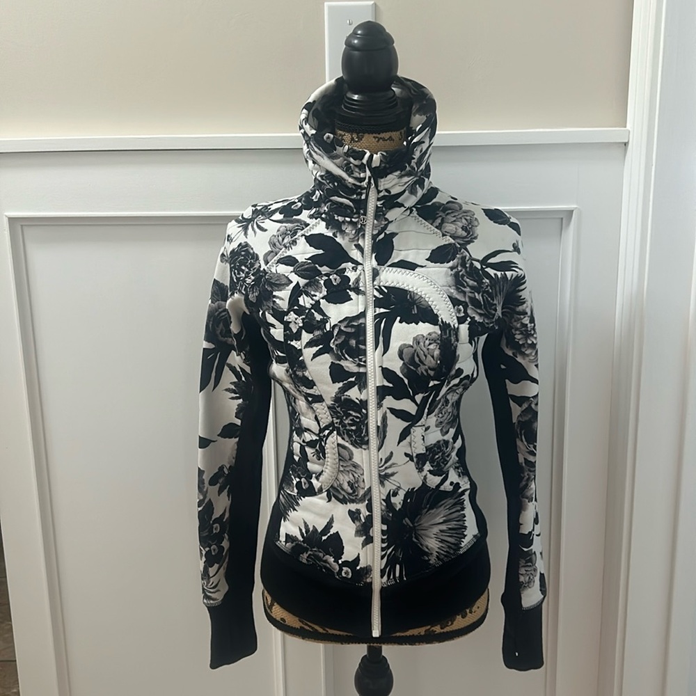 Lululemon jacket